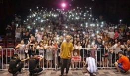 娱乐吃瓜君放飞自我,放飞自我，揭秘娱乐圈幕后真相